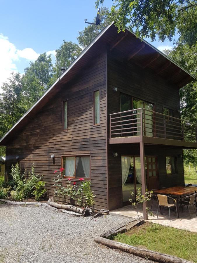 Cabanas Alto Bosque プコン エクステリア 写真